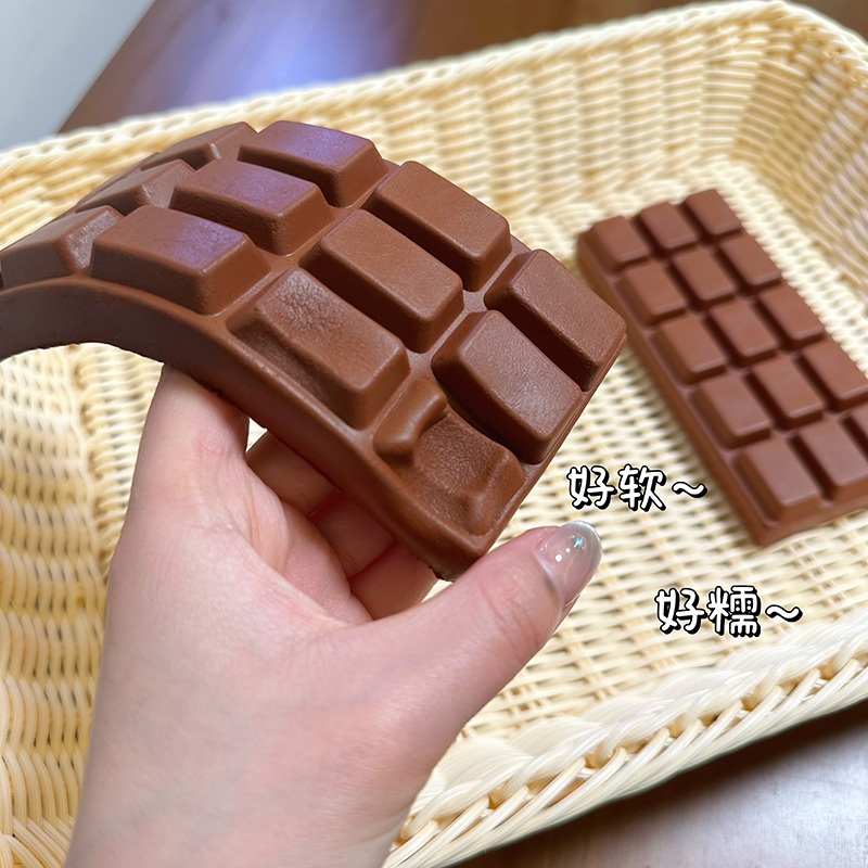 ソフトチョコレートスクイーズ玩具、ゆっくり戻るスクイーズ、抗 - Junk Food Snacks のレビューと価格